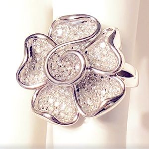 Beautiful 2.50ct Diamond 3D Flower design 14K White Gold Ring, High End Designer